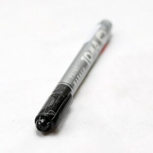 Marker do odświeżania napisów na nagrobkach - 1.5mm - CZARNY